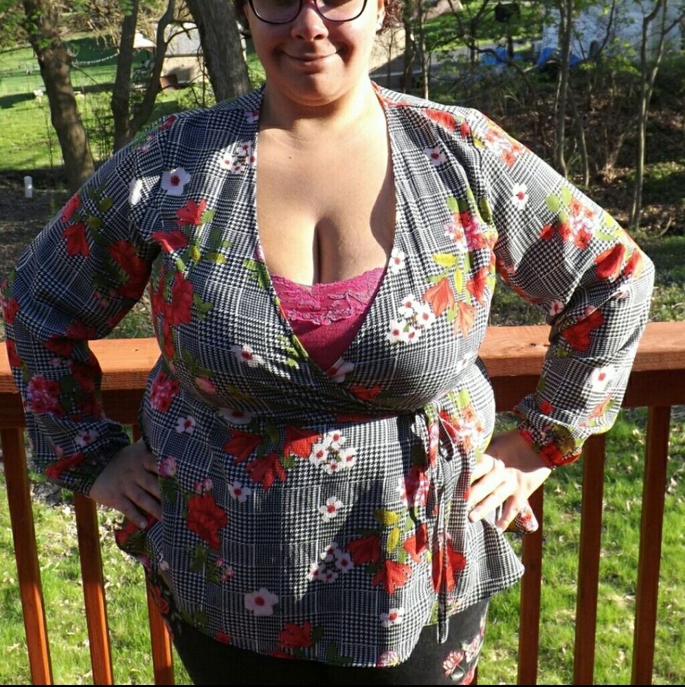City Chic houndstooth Floral Shirt